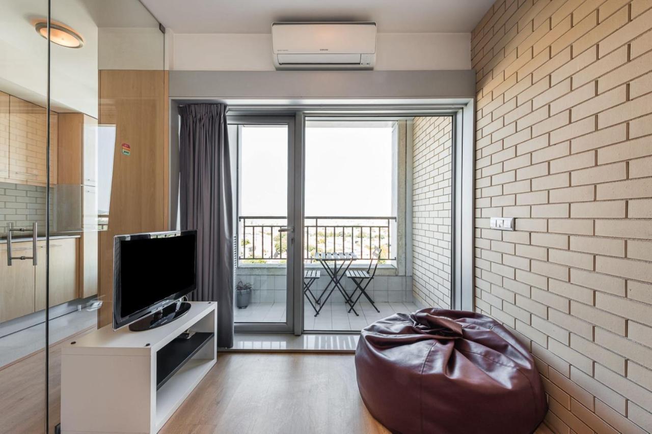 Dragon Stadium Studio W Balcony By Lovelystay Порто Екстериор снимка